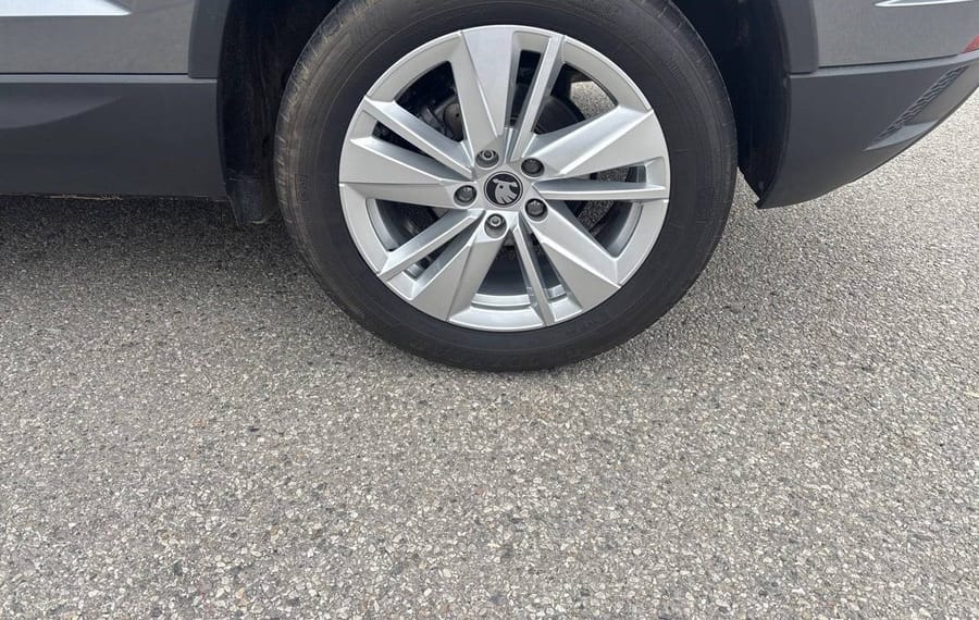 Choisissez votre skoda karoq chez CarGo Flex