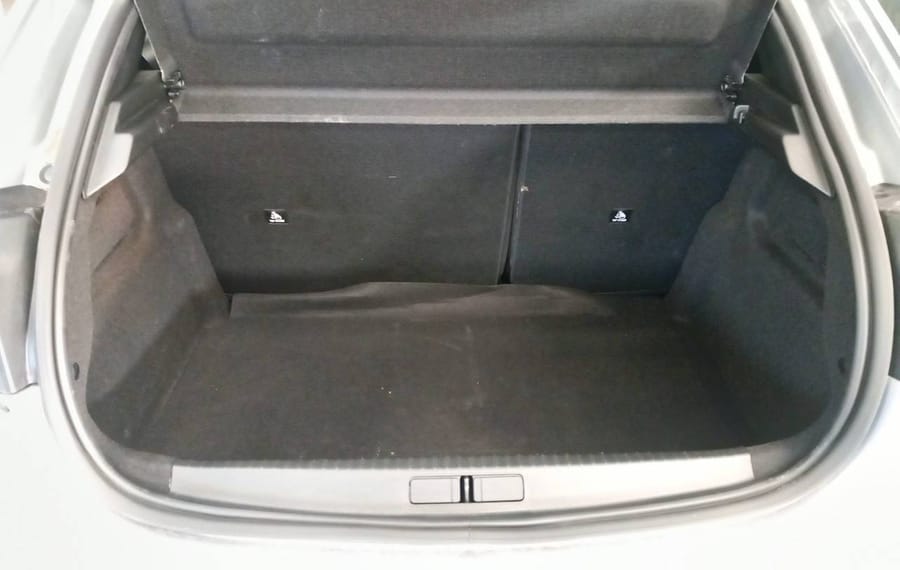 Choisissez votre peugeot 208 chez CarGo Flex