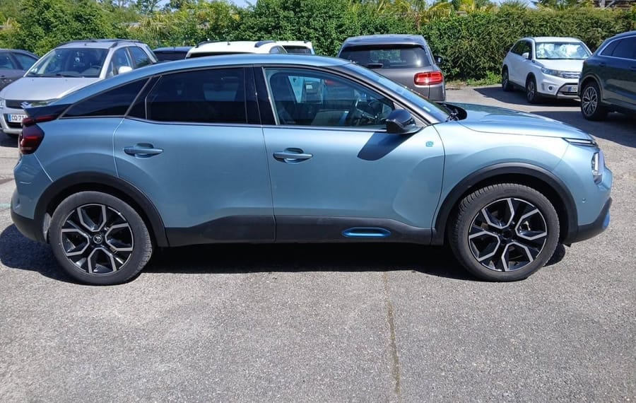 Choisissez votre citroen c4electrique chez CarGo Flex