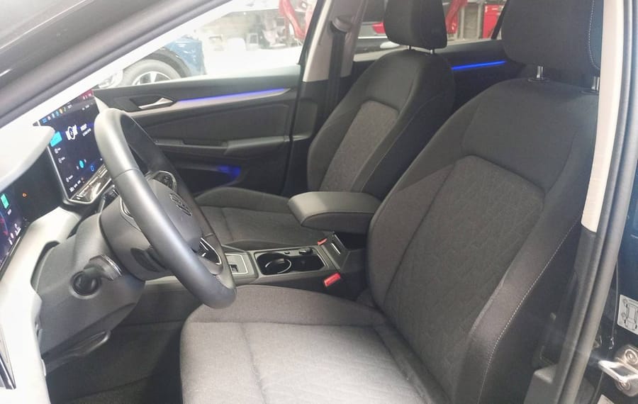 Choisissez votre volkswagen golfbreak chez CarGo Flex