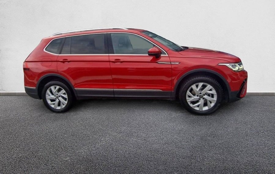 Choisissez votre volkswagen tiguanallspace chez CarGo Flex