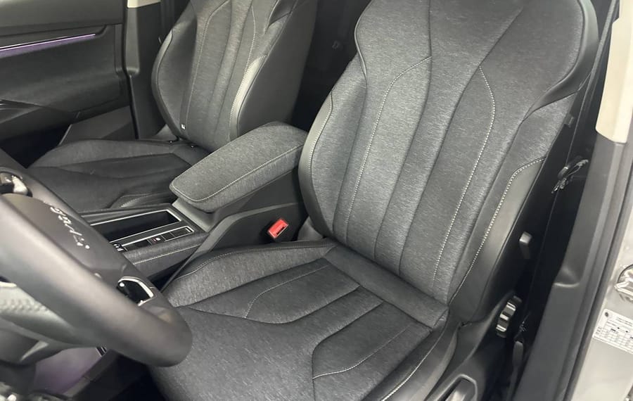 Choisissez votre skoda elroqelectrique chez CarGo Flex