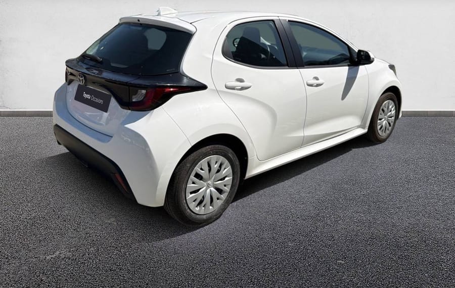 Choisissez votre toyota yaris chez CarGo Flex