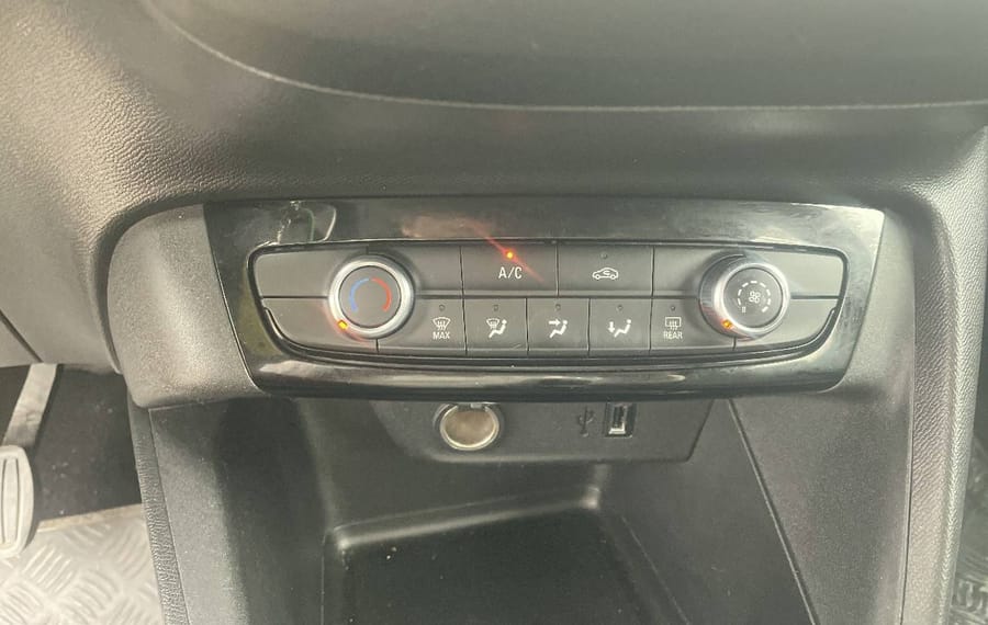 Choisissez votre opel corsa chez CarGo Flex