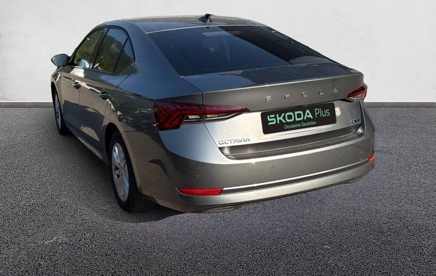 Choisissez votre skoda octavia chez CarGo Flex