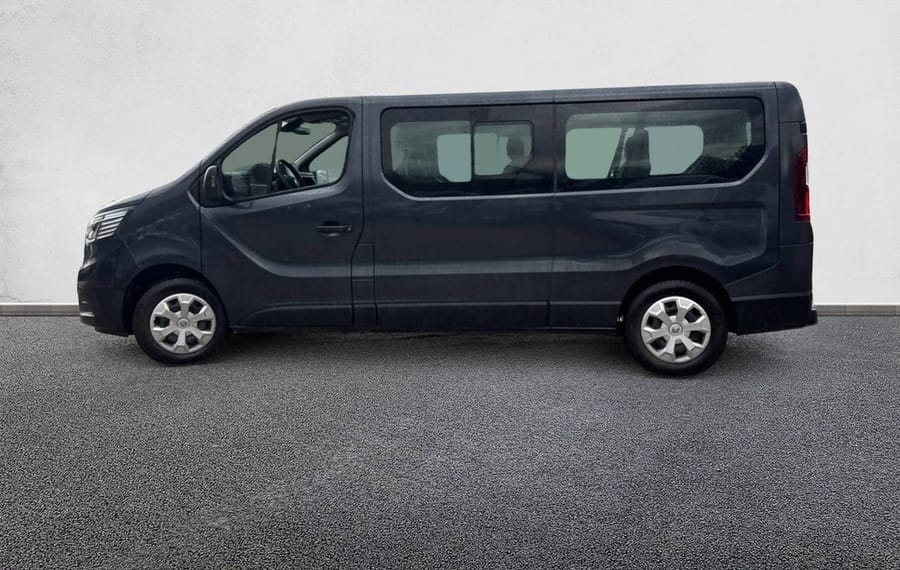 Choisissez votre renault traficcombi chez CarGo Flex