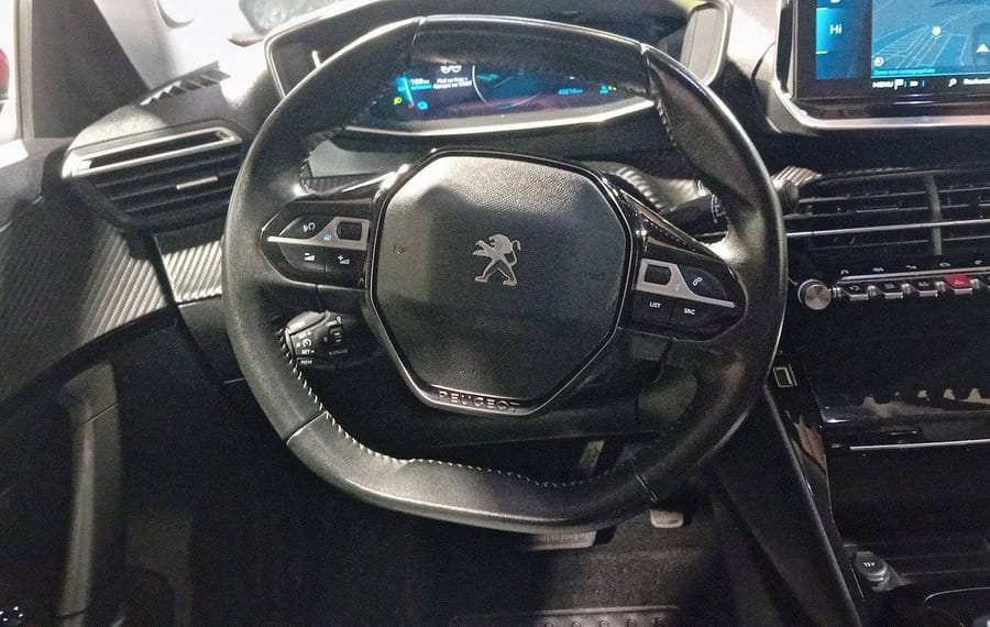 Choisissez votre peugeot 2008electrique chez CarGo Flex