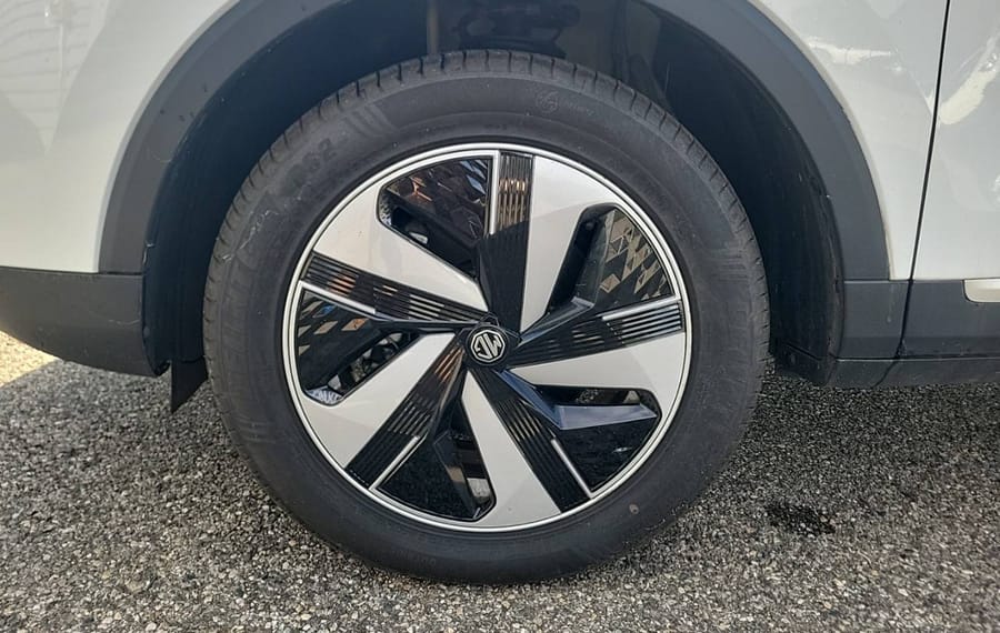 Choisissez votre mg zselectrique chez CarGo Flex
