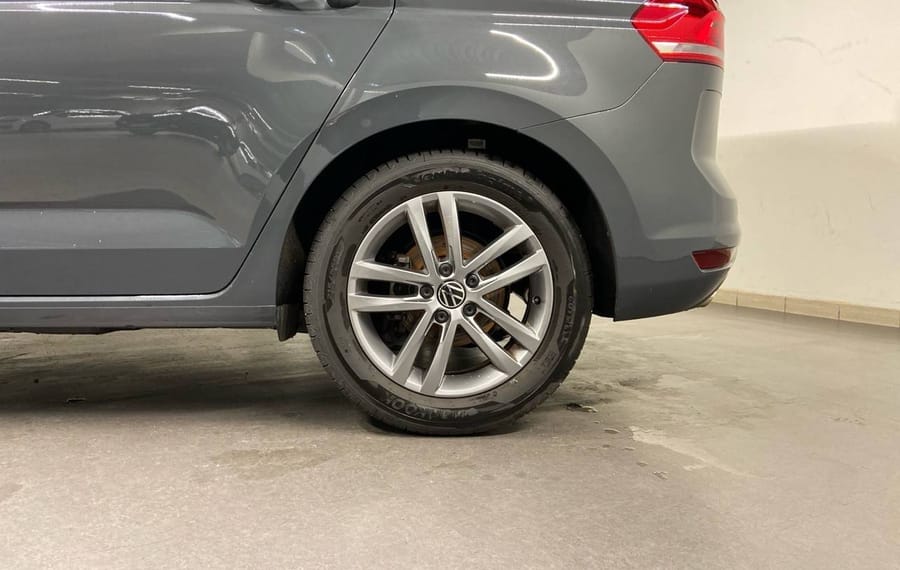 Choisissez votre volkswagen touran chez CarGo Flex