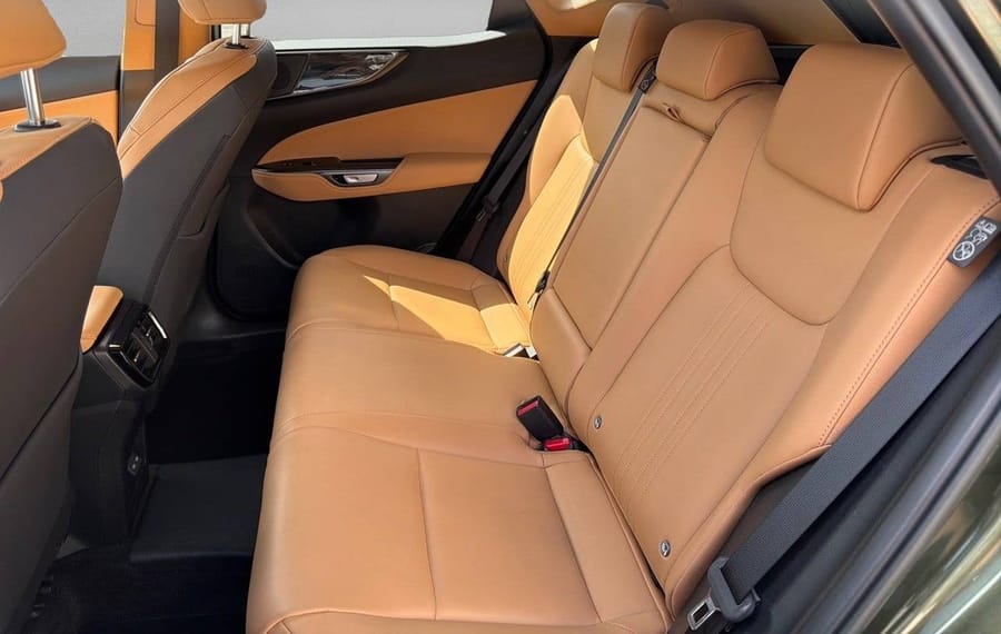Choisissez votre lexus nx chez CarGo Flex