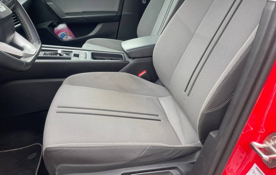 Choisissez votre seat leon chez CarGo Flex