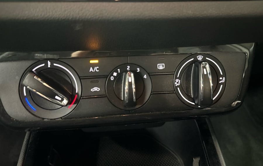 Choisissez votre skoda fabia chez CarGo Flex