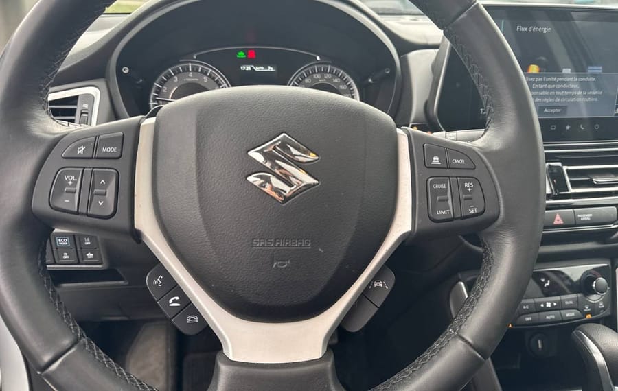 Choisissez votre suzuki scross chez CarGo Flex