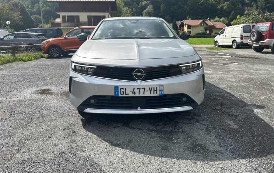 Choisissez votre opel astra chez CarGo Flex