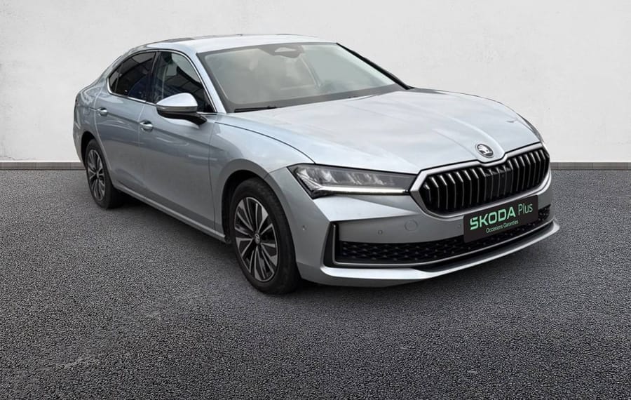 Choisissez votre skoda superb chez CarGo Flex