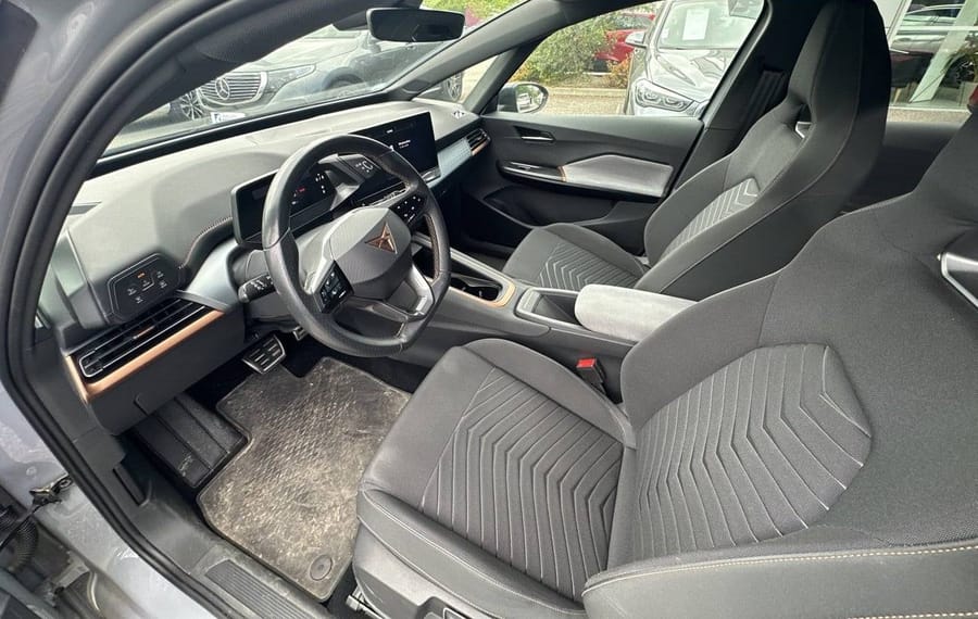 Choisissez votre cupra bornelectrique chez CarGo Flex
