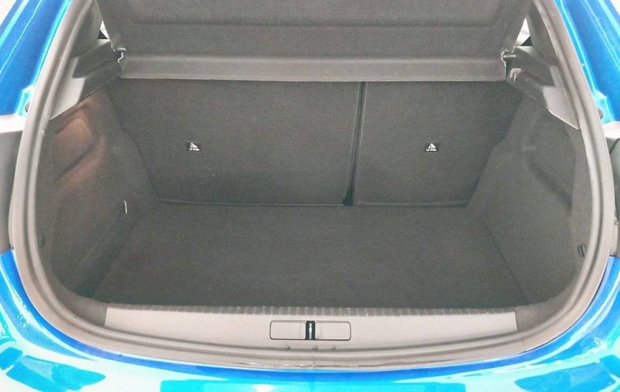 Choisissez votre peugeot 208 chez CarGo Flex