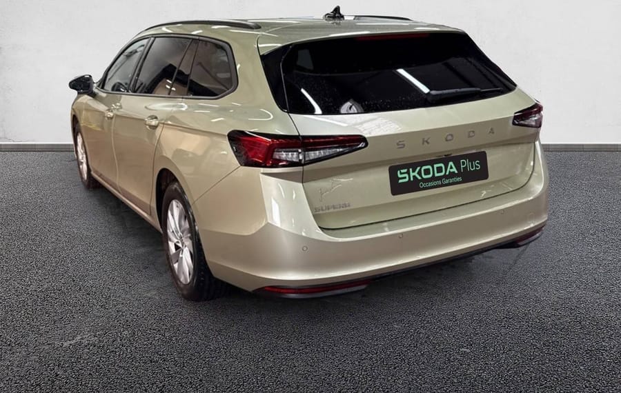 Choisissez votre skoda superbbreak chez CarGo Flex