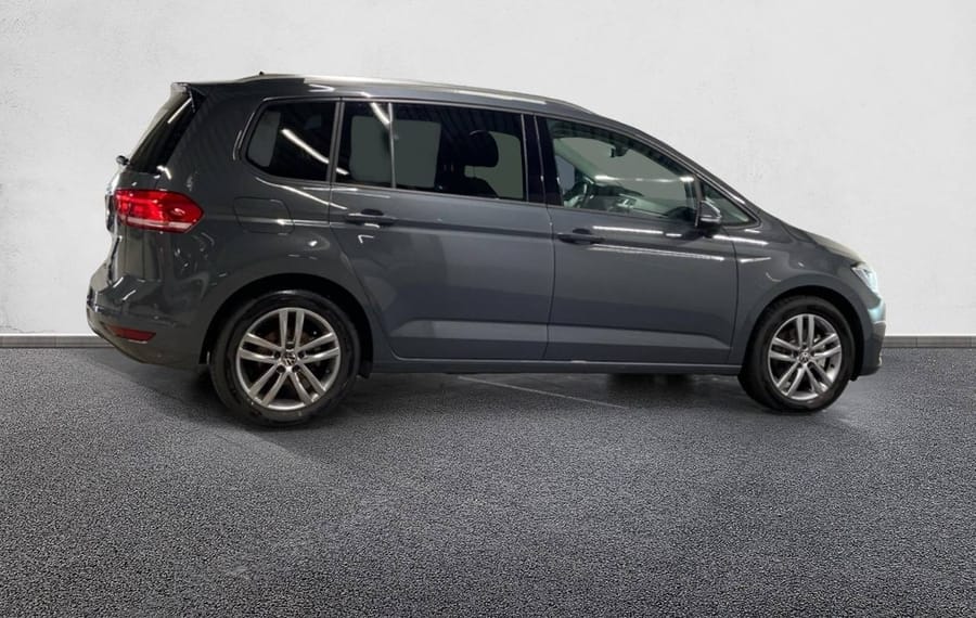 Choisissez votre volkswagen touran chez CarGo Flex