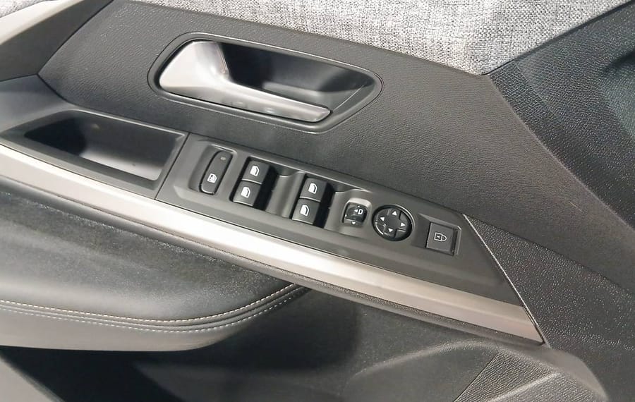 Choisissez votre peugeot 5008 chez CarGo Flex