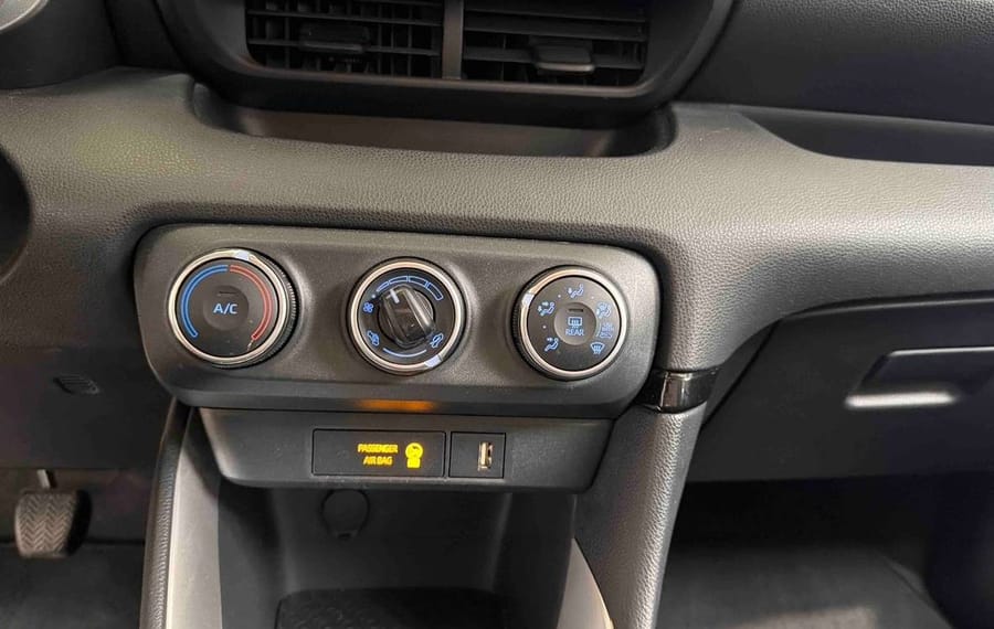 Choisissez votre toyota yaris chez CarGo Flex