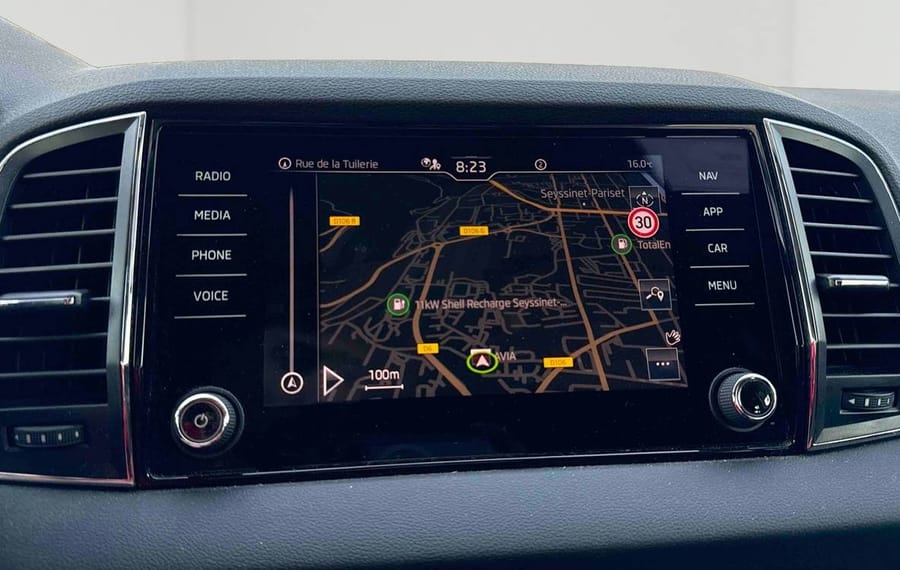 Choisissez votre skoda karoq chez CarGo Flex