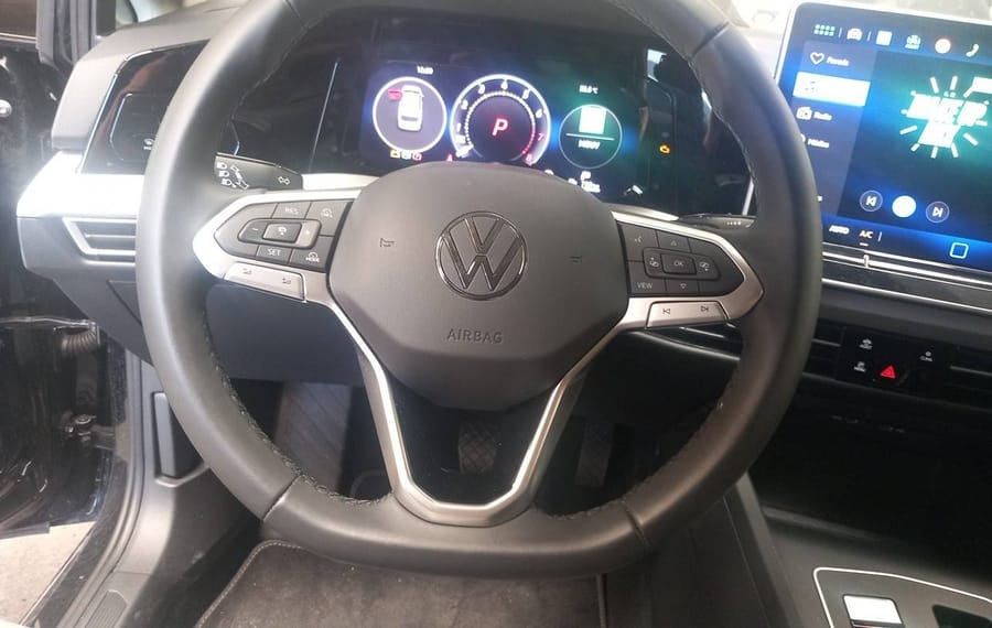Choisissez votre volkswagen golfbreak chez CarGo Flex