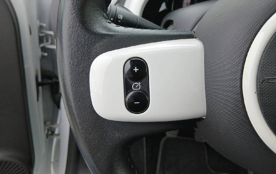 Choisissez votre renault twingo chez CarGo Flex