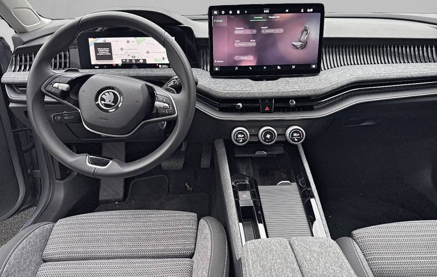 Choisissez votre skoda superb chez CarGo Flex