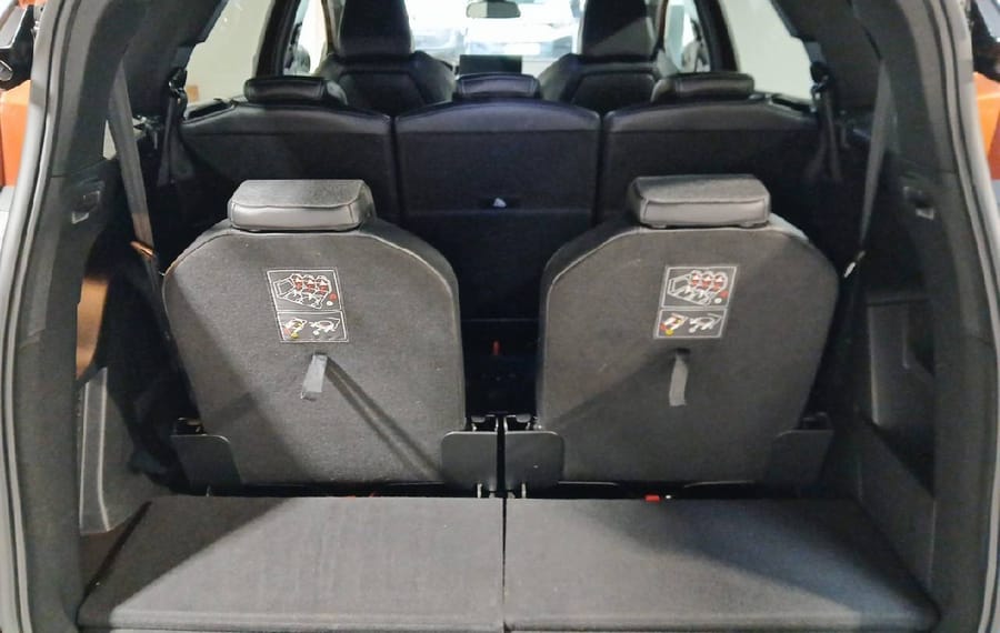 Choisissez votre peugeot 5008 chez CarGo Flex