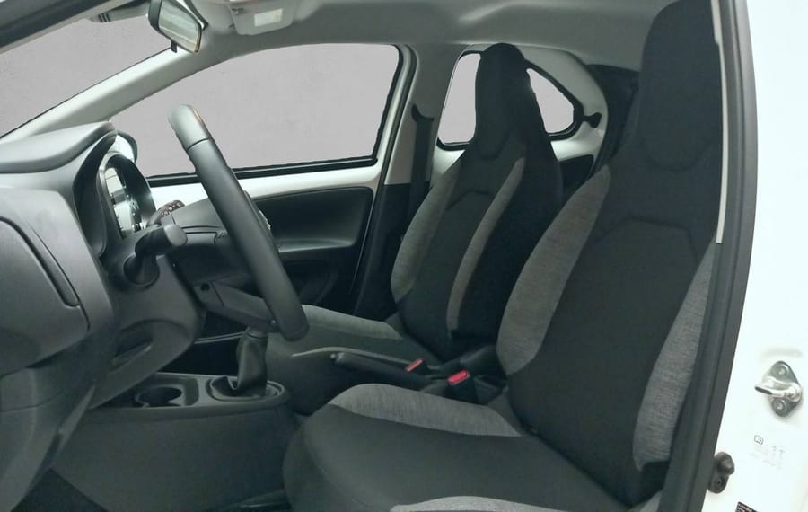 Choisissez votre toyota aygox chez CarGo Flex