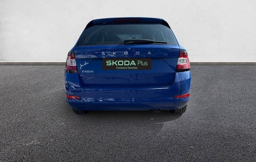 Choisissez votre skoda fabiabreak chez CarGo Flex