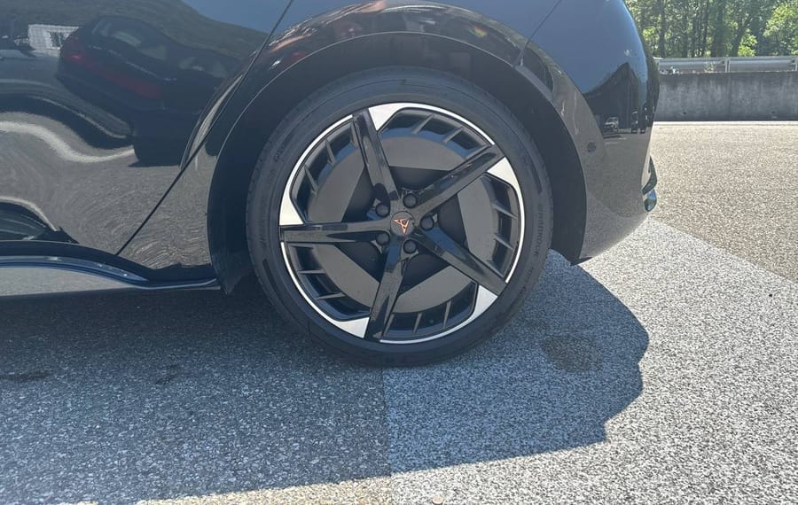 Choisissez votre cupra bornelectrique chez CarGo Flex