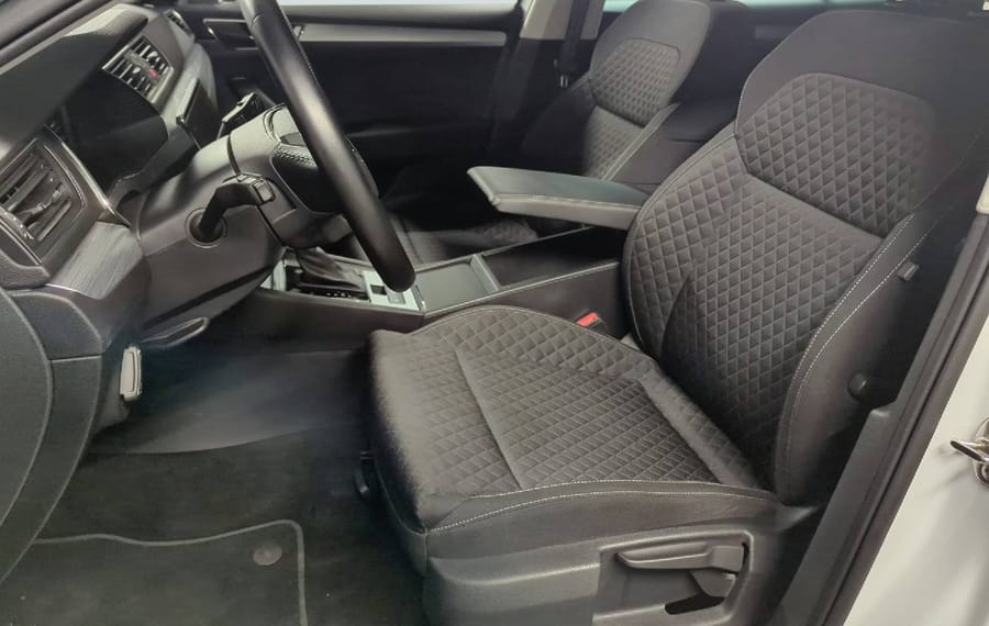 Choisissez votre skoda superbbreak chez CarGo Flex