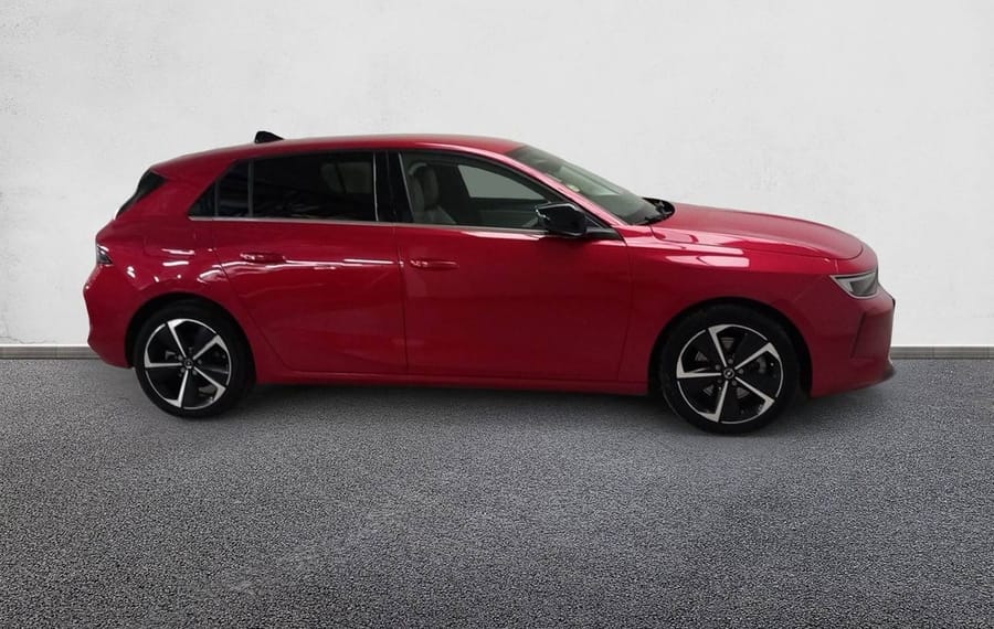 Choisissez votre opel astra chez CarGo Flex