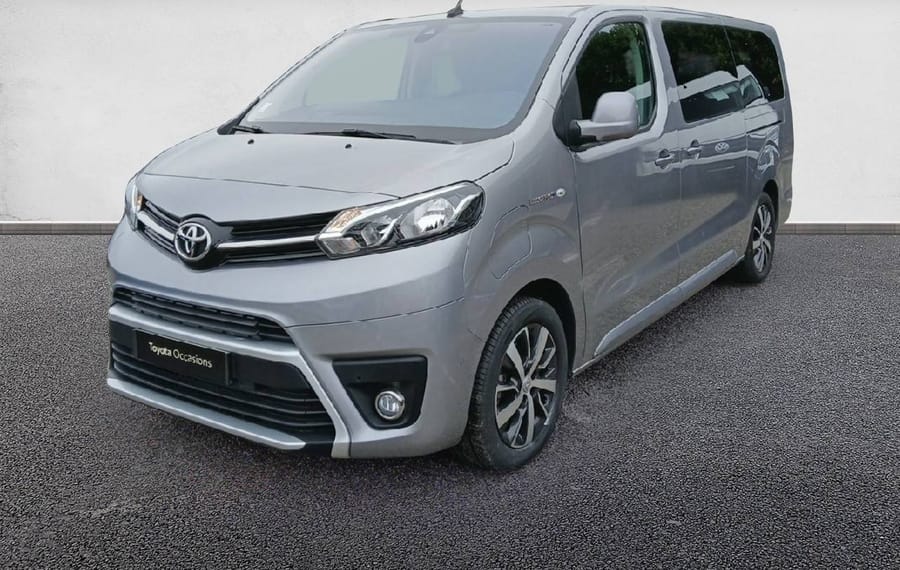 Choisissez votre toyota proacecombielectrique chez CarGo Flex