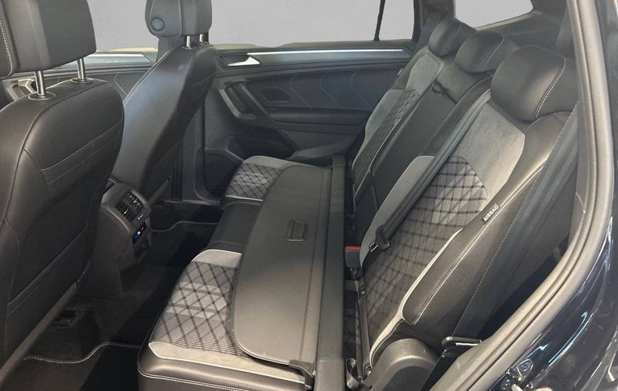 Choisissez votre volkswagen tiguanallspace chez CarGo Flex
