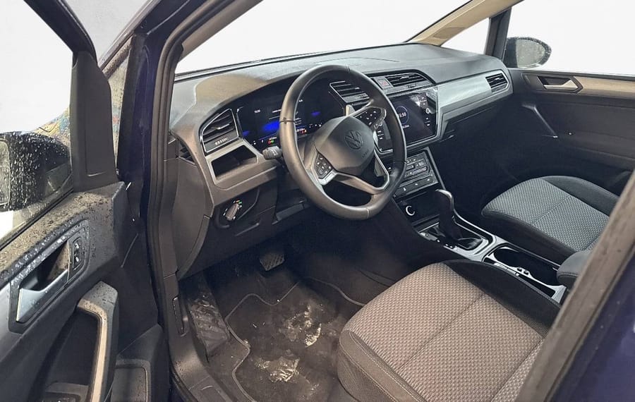 Choisissez votre volkswagen touran chez CarGo Flex