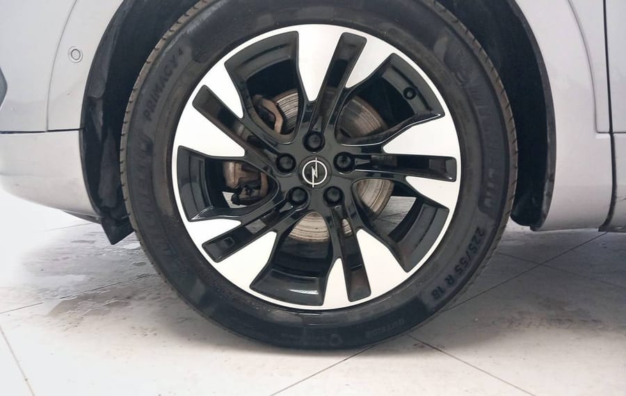 Choisissez votre opel grandland chez CarGo Flex