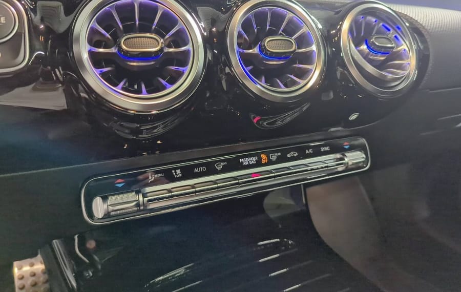 Choisissez votre mercedes clabreak chez CarGo Flex