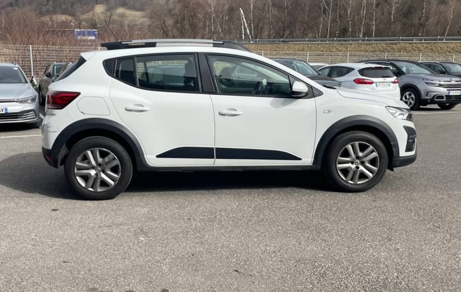 Choisissez votre dacia sandero chez CarGo Flex