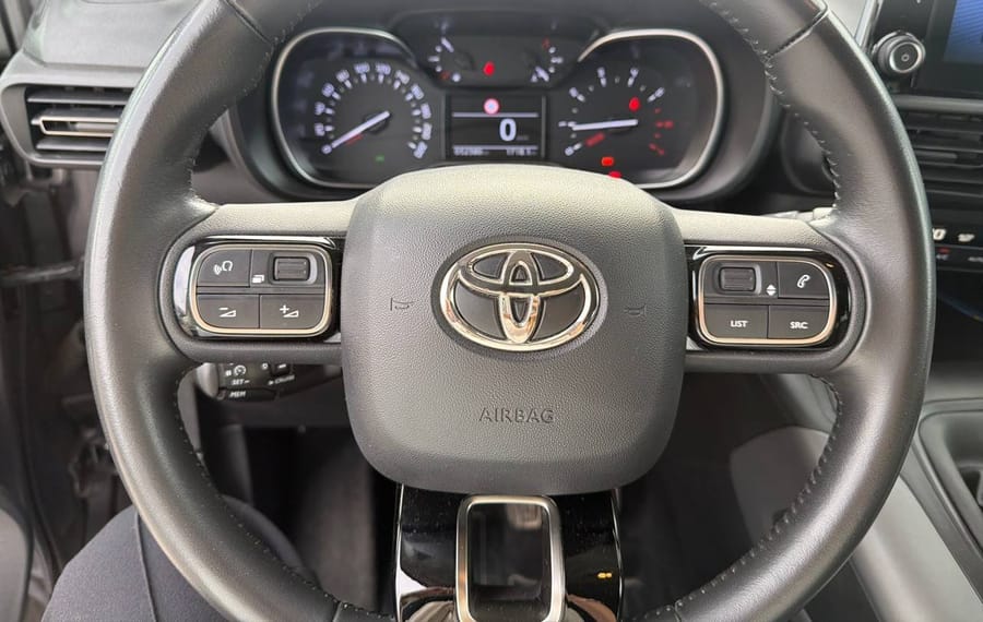 Choisissez votre toyota proacecityverso chez CarGo Flex