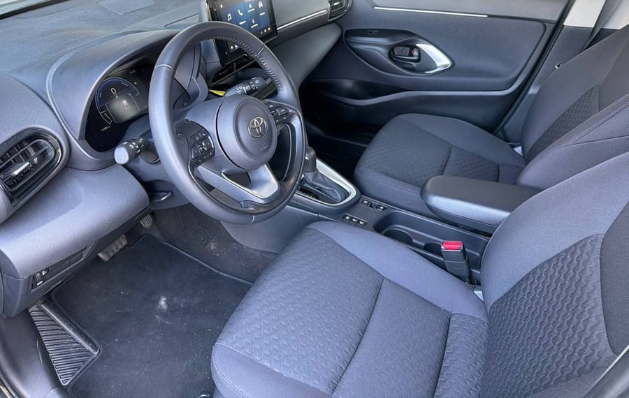 Choisissez votre toyota yariscross chez CarGo Flex