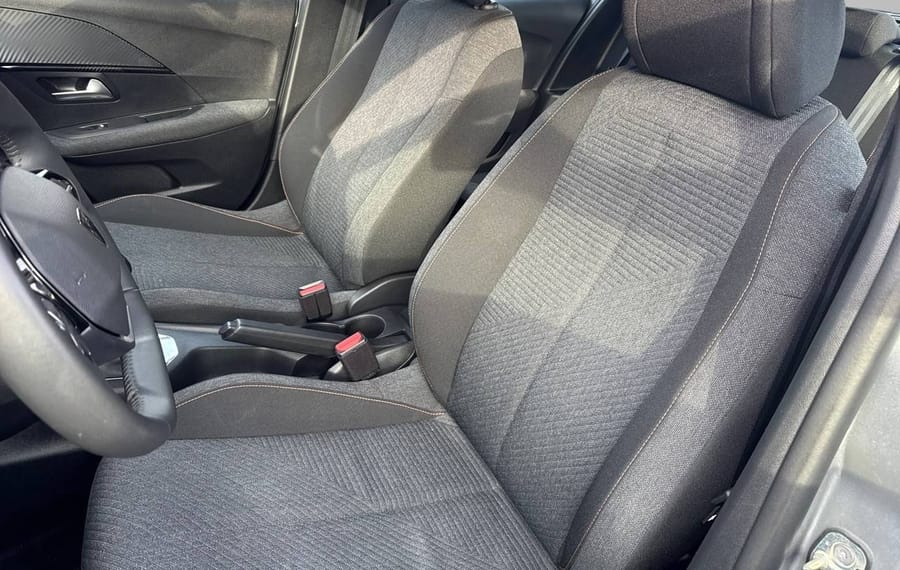 Choisissez votre peugeot 208 chez CarGo Flex