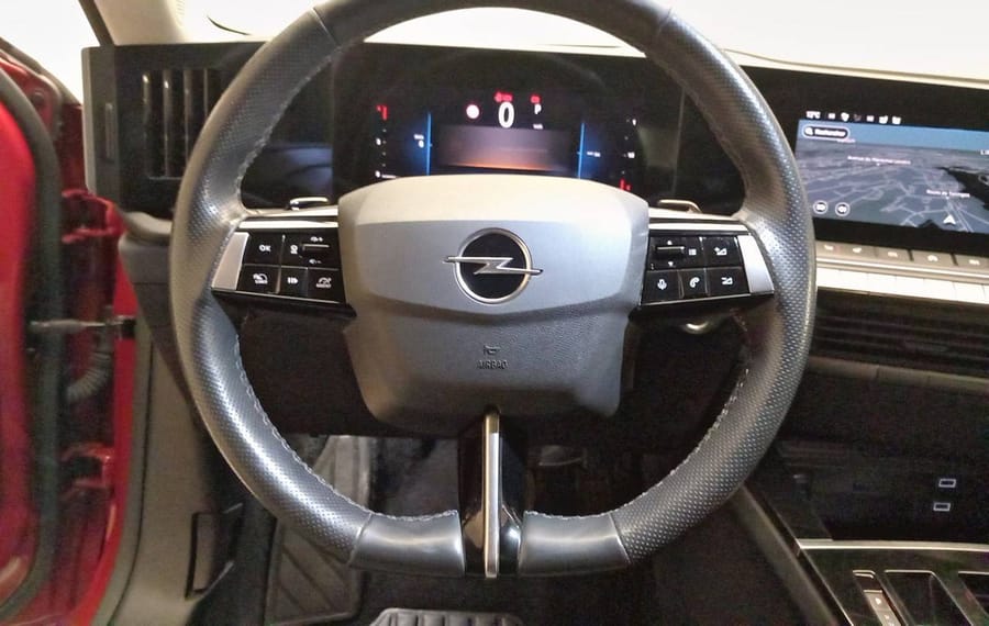 Choisissez votre opel astra chez CarGo Flex