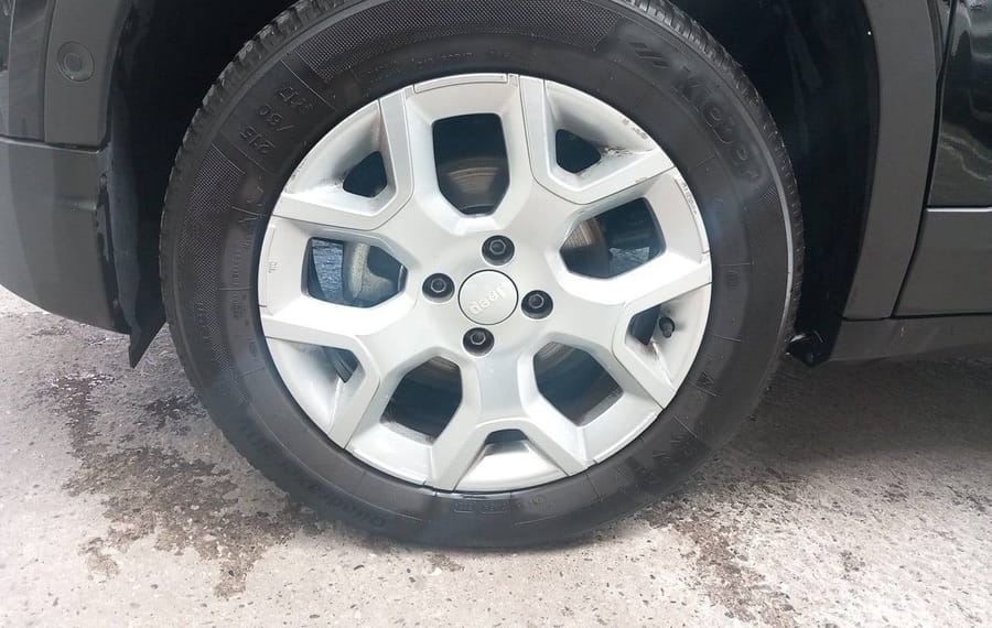 Choisissez votre jeep avenger chez CarGo Flex