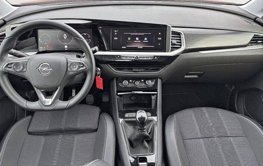 Choisissez votre opel grandland chez CarGo Flex