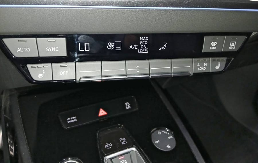 Choisissez votre audi q4electrique chez CarGo Flex