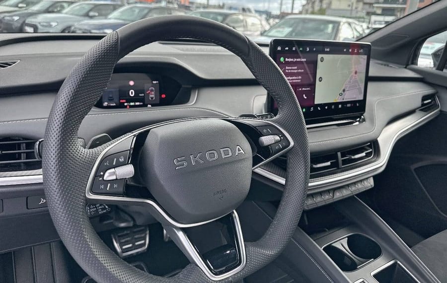Choisissez votre skoda elroqelectrique chez CarGo Flex