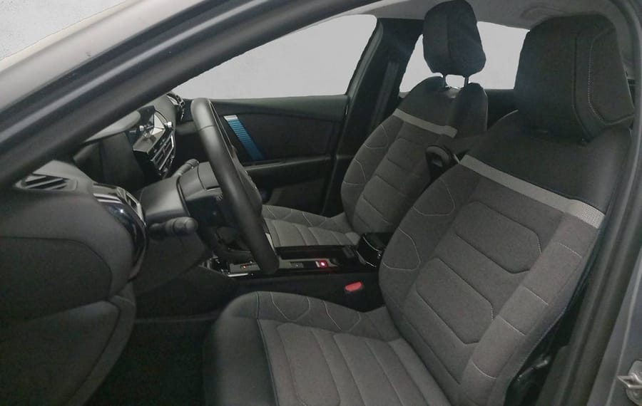 Choisissez votre citroen c4electrique chez CarGo Flex